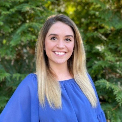 Headshot of a Joy of Persian student enrolled in Online Farsi Classes