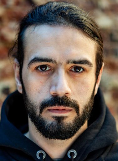 Headshot of a Joy of Persian student enrolled in Online Farsi Classes.
